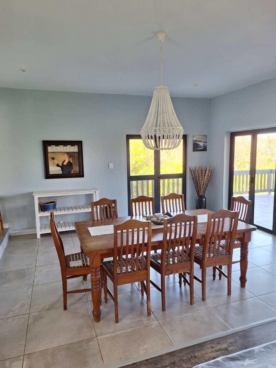 To Let 3 Bedroom Property for Rent in Beachview Eastern Cape